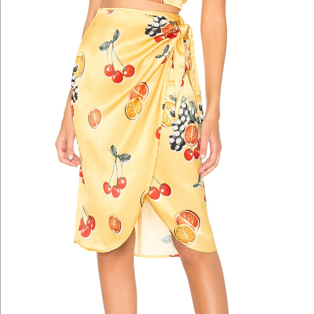 SMYM Tie “silk” fruit skirt